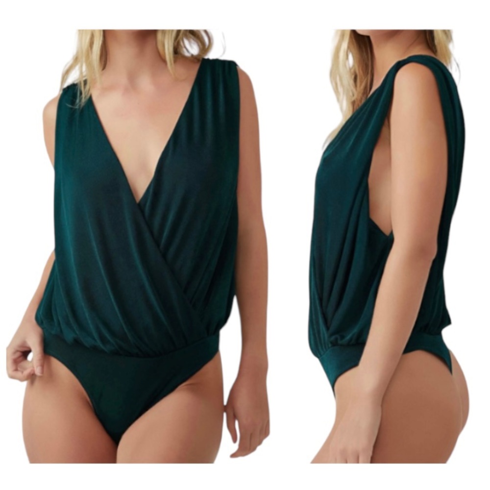 FREE PEOPLE Night Owl Bodysuit Sleeveless Surplice V-neck Size XL